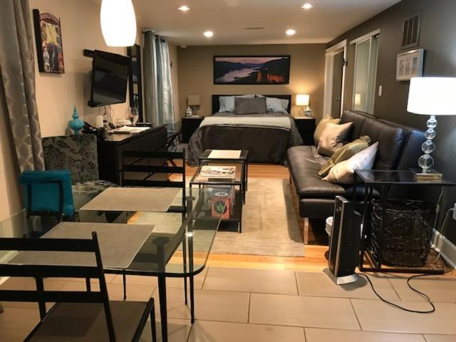 Boutique Style Apartment in the heart of SE Portland Extérieur photo